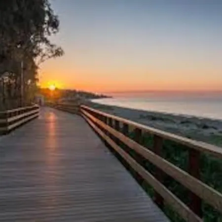 Marbella. Plages Et Golfs. Licencia 2020-e-rc-790 אסטפונה